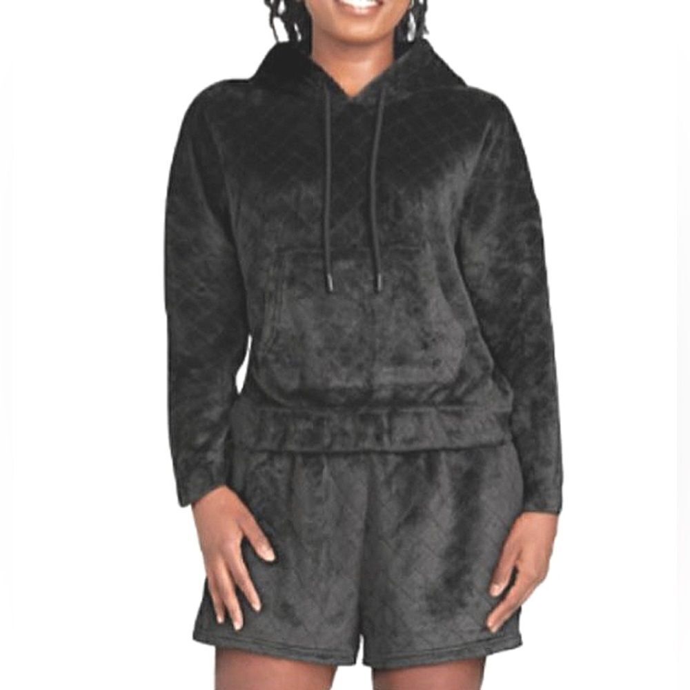 No Boundaries black quilted plush hooded short set sz Large